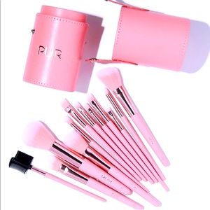 PÜR 12-Piece Cruelty-Free Brush Set with Cup